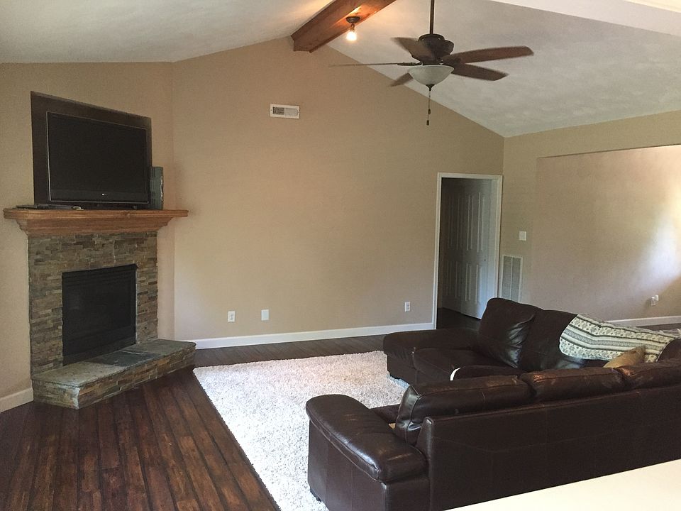 1st image of 2352 Upper Greens Pl