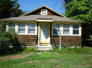 2 N Pine St, Niantic, CT 06357