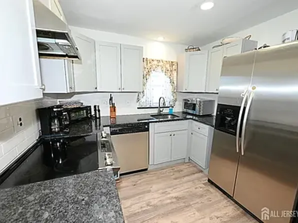 36 Diaz St Unit A, Iselin, NJ 08830