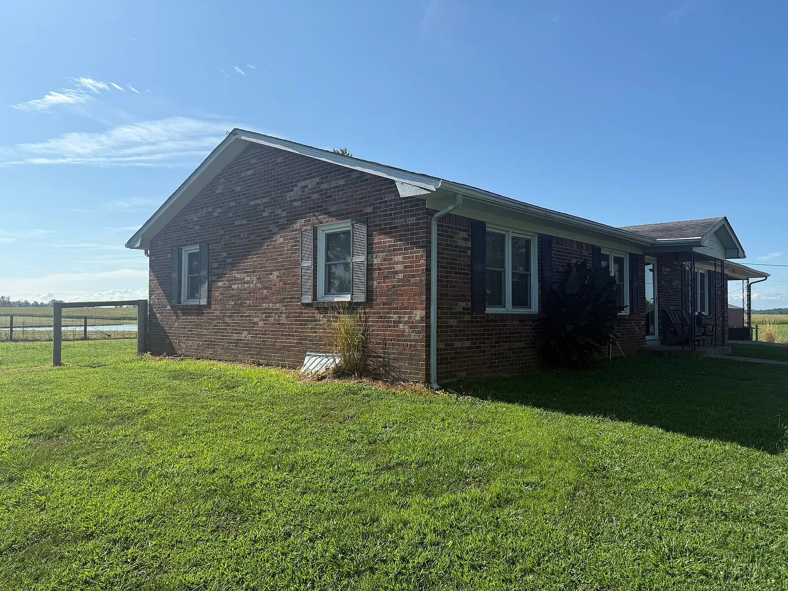 2740 Middle Creek Rd — Photo 2