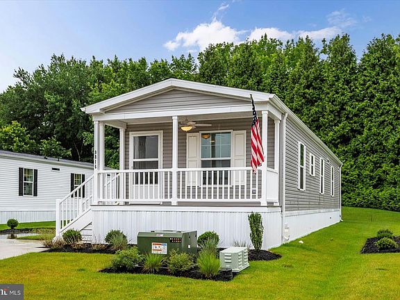 2nd image of 9814 Salt Life Ln