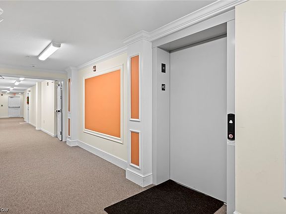 5th image of 23002 Chandlers Ln APT 226