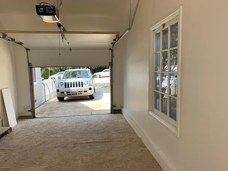 1121 Virginia Way — Photo 25