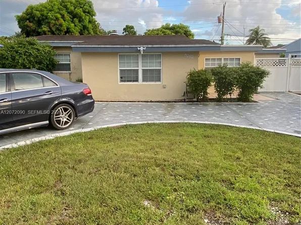 6404 SW 23rd St #1, Hollywood, FL 33023