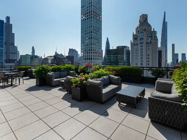 117 East 57th Street image 38 of 44