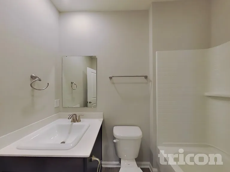 1658 Fairmount Dr — Photo 11