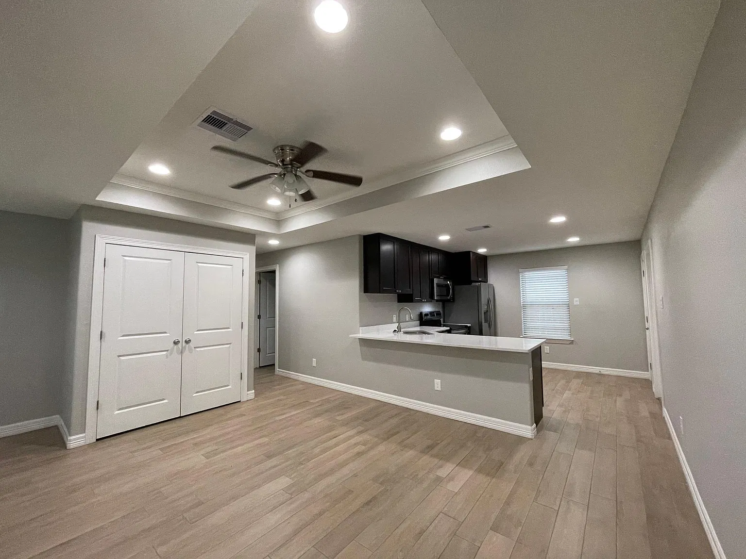 2506 Avenue H — Photo 3