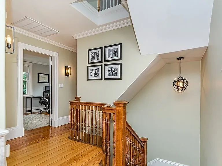 38 Salem St #B — Photo 5