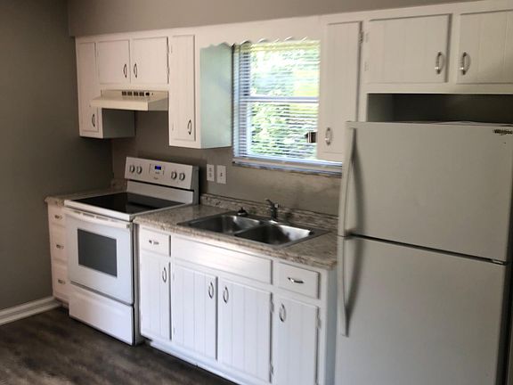 3rd image of 2118 Brent Ann Dr #1