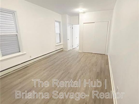 4th image of 411 Warburton Ave #1N