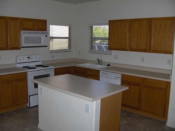 3rd image of 8457 E Lindner Ave