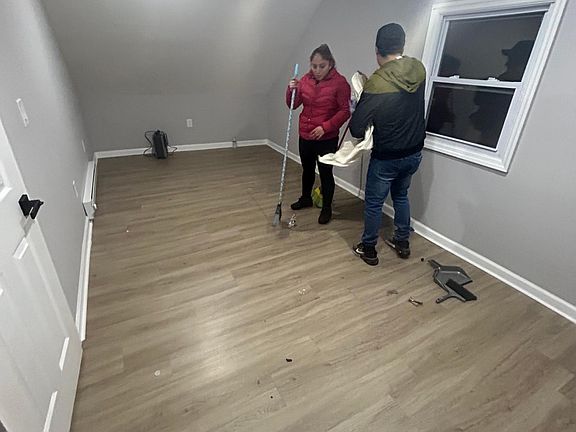 3rd image of 369 Mechanic St Floor 3