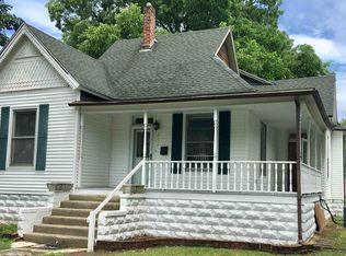 2028 Spruce St, Murphysboro, IL 62966