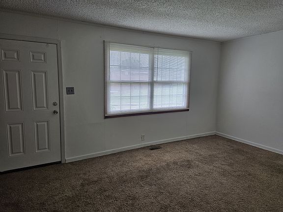 3rd image of 1738 Reynolds St
