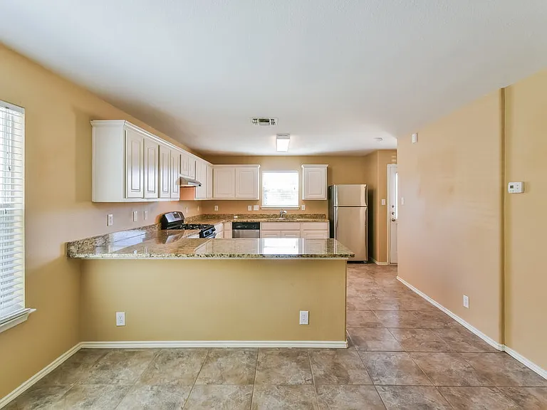 5523 Red Cyn — Photo 13
