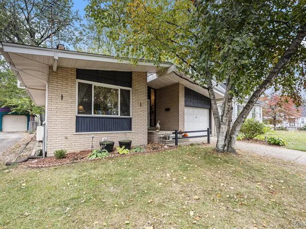 10 Niagara Ave, Pontiac, MI 48341