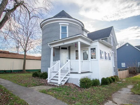 31 N Washington St, Martinsville, IL 62442