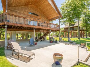 1867 River Valley Rd, Doniphan, MO 63935