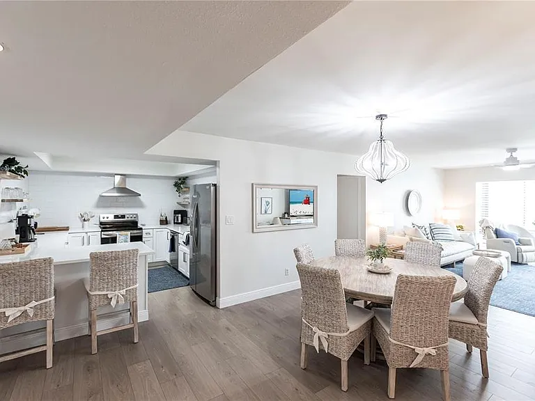 1055 W Peppertree Dr #106AA — Photo 7