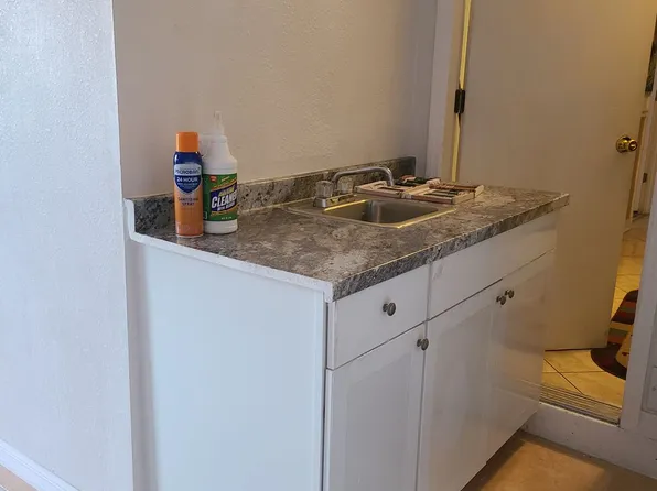 663 Sullivan St, Deltona, FL 32725