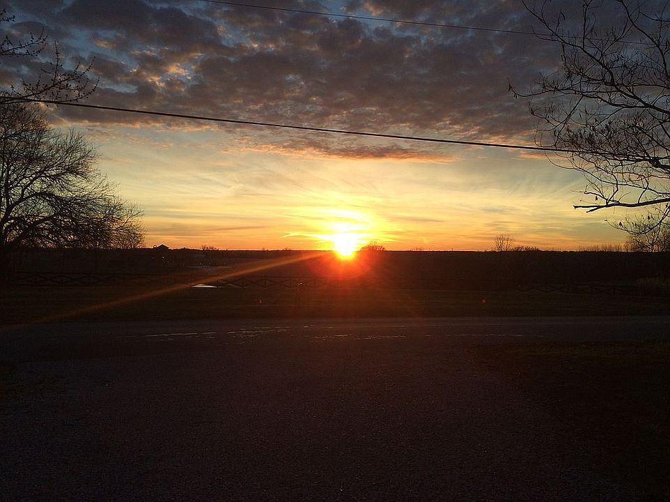 Sunrise on Phelps Road