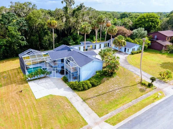 1215 La Salida Way, Leesburg, FL 34748