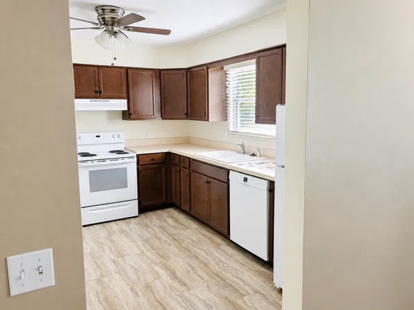 1528-30 Carpenter Rd S, Brunswick, OH 44212