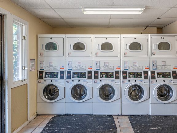 5th image of 264 Fruit Hill Ave #266-06