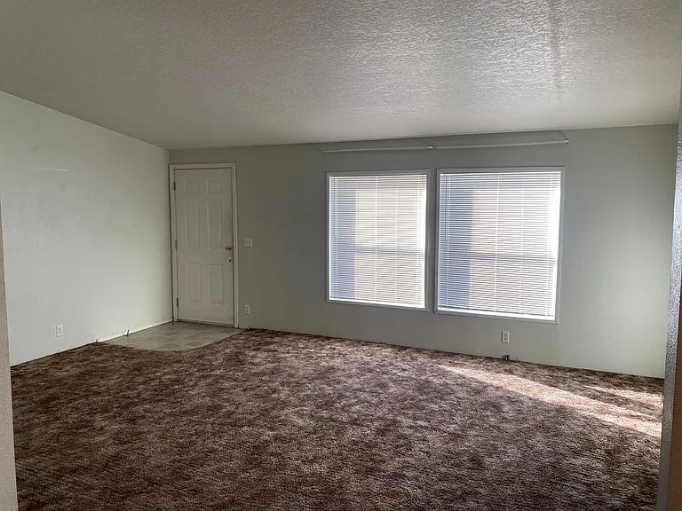1340 Madison St #5 — Photo 15