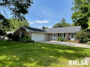 214 Jana Rd, Macomb, IL 61455