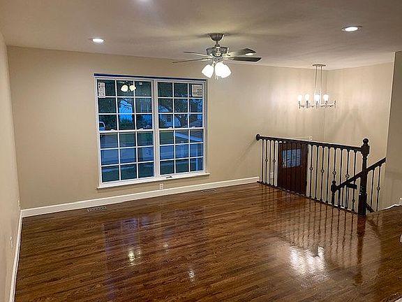 4th image of 2650 Bennington Pl