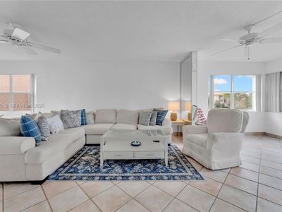 9721 Sunrise Lakes Blvd APT 201, Sunrise, FL, 33322