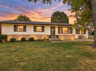 101 Crestwood St, Catlin, IL 61817