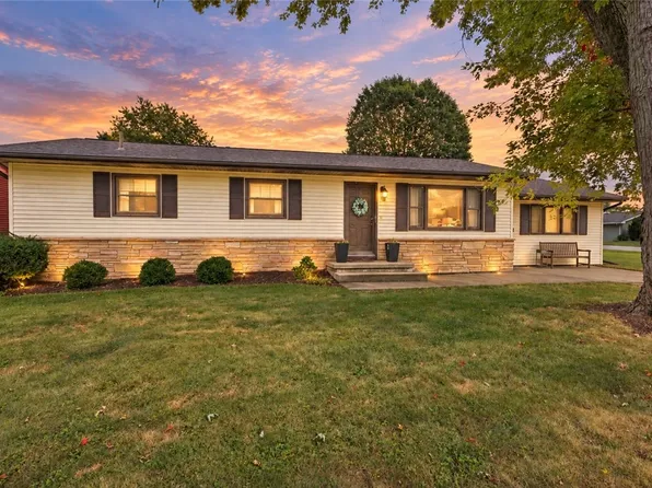 101 Crestwood St, Catlin, IL 61817
