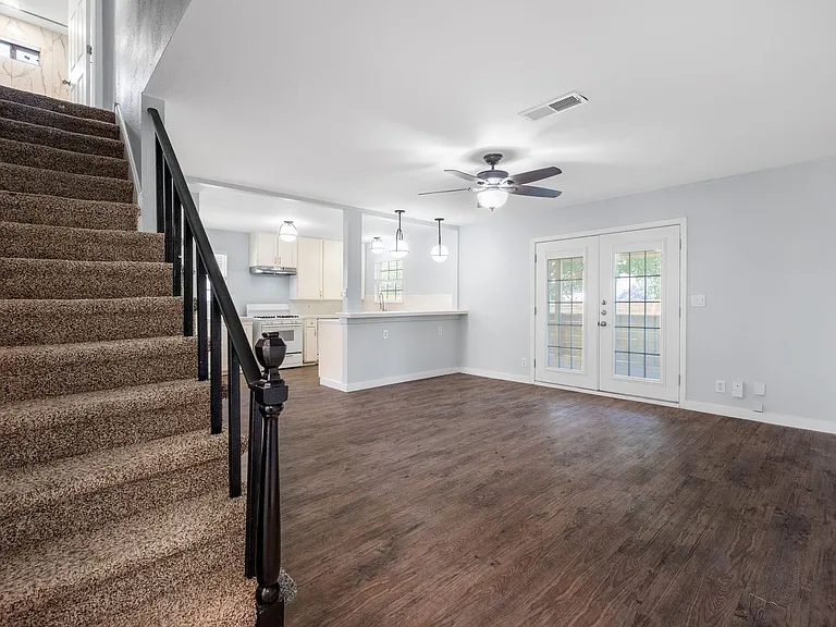 5504 Coventry Ln — Photo 12