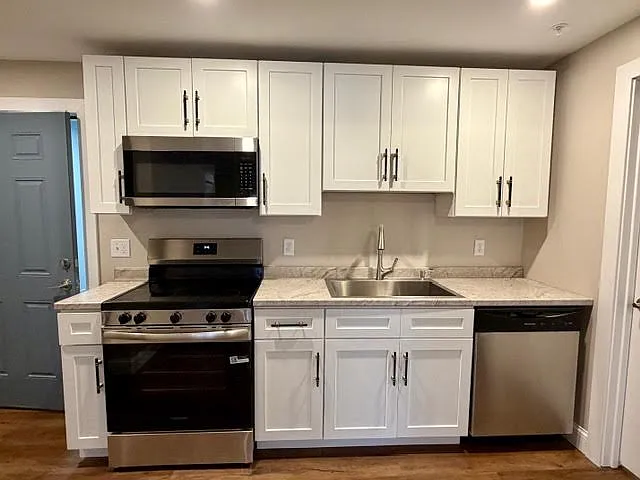 Capital City Heights Apartments — Photo 24