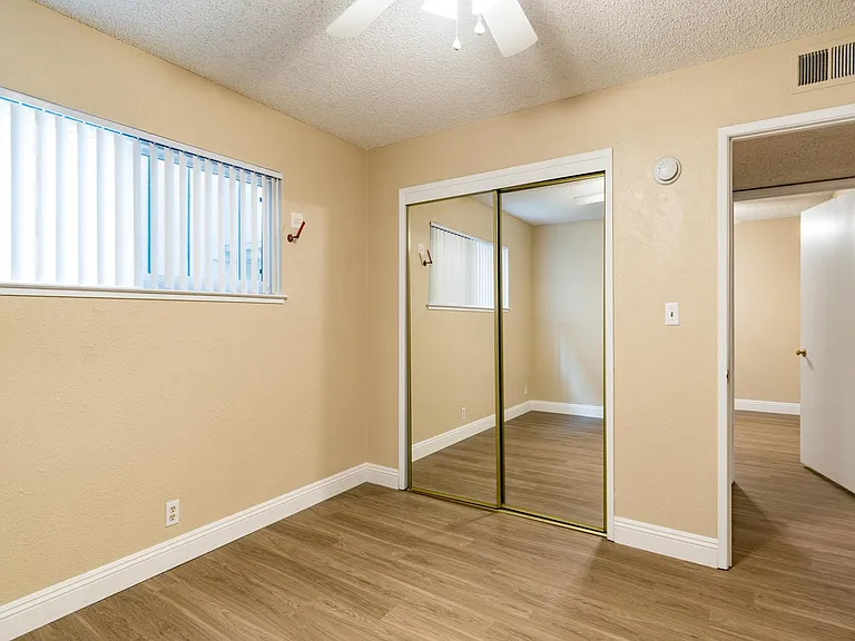 2283 E Shaw Ave #D — Photo 9