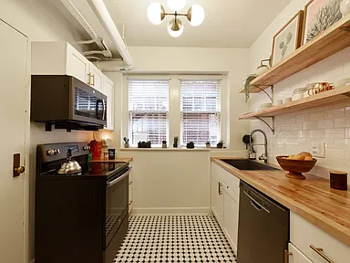 Floorplan Tour