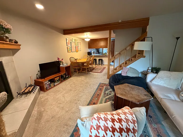 3151 Bell Dr — Photo 7