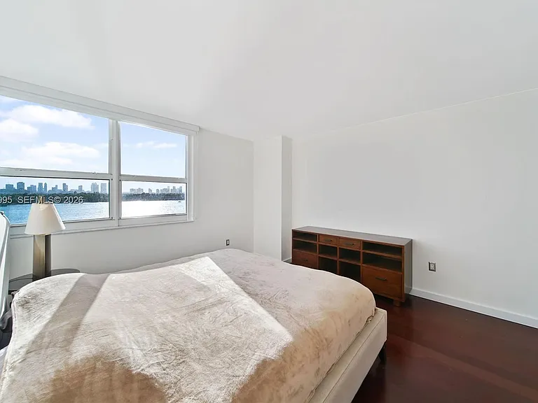 650 West Ave #805 — Photo 12