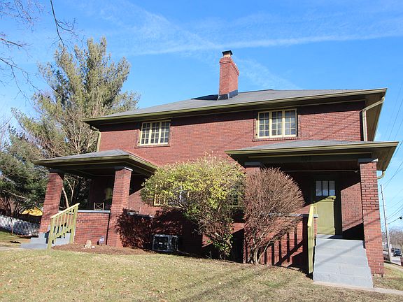 2nd image of 505 Woodruff Place West Dr