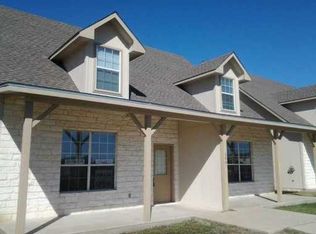 200-E/F Sandstone Dr, Jarrell, TX 76537