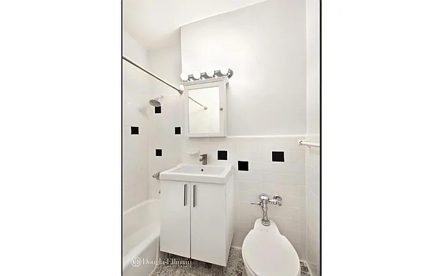 Rented by Douglas Elliman | media 9