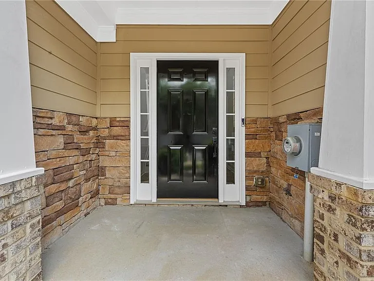 386 Creek Manor Way — Photo 4