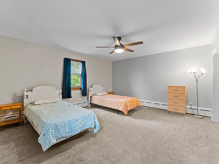 14 W Broad St — Photo 12