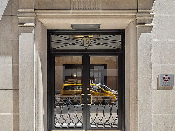 3rd image of 15 E 36th St #4EE