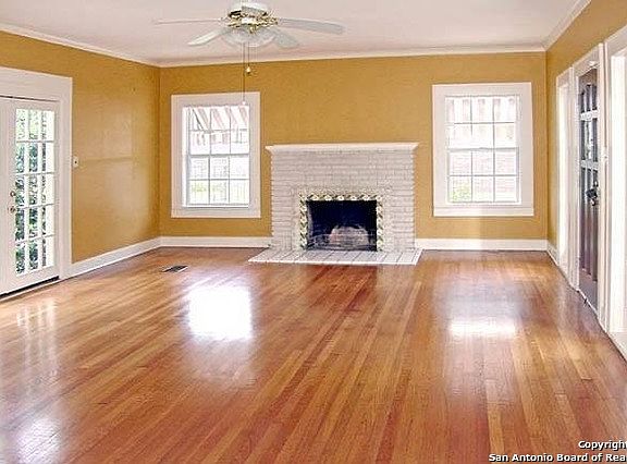 2nd image of 214 W Huisache Ave