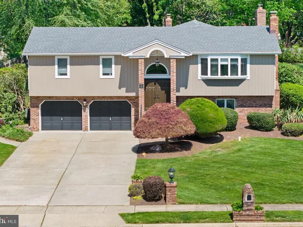 33 E Acres Dr, Hamilton, NJ 08620