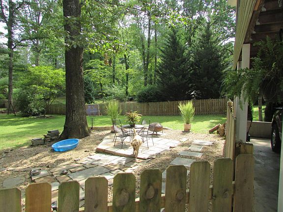 4th image of 4402 Barbara Dr
