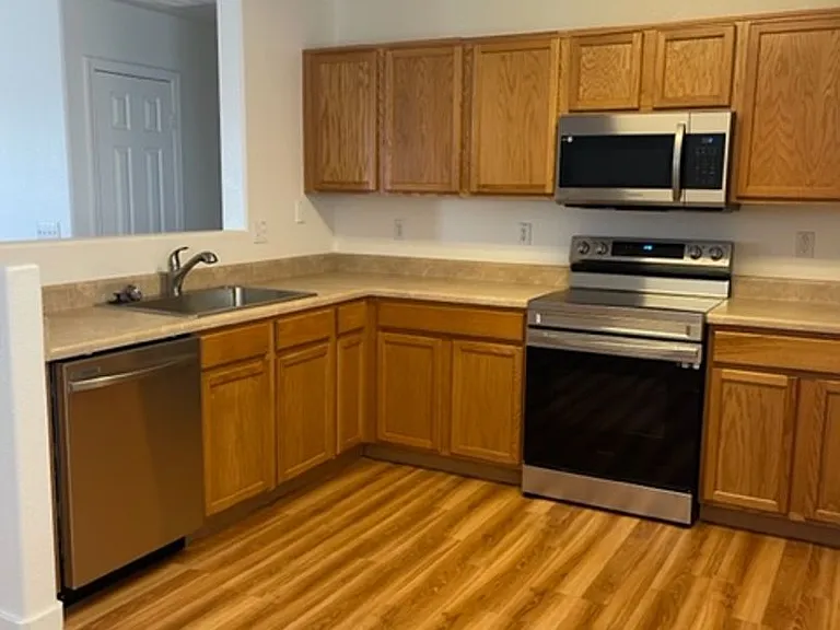 5569 E Lush Vista Vw — Photo 6